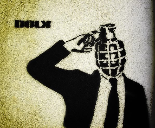 vritti e yoga, immagine di una testa pronta a esplodere